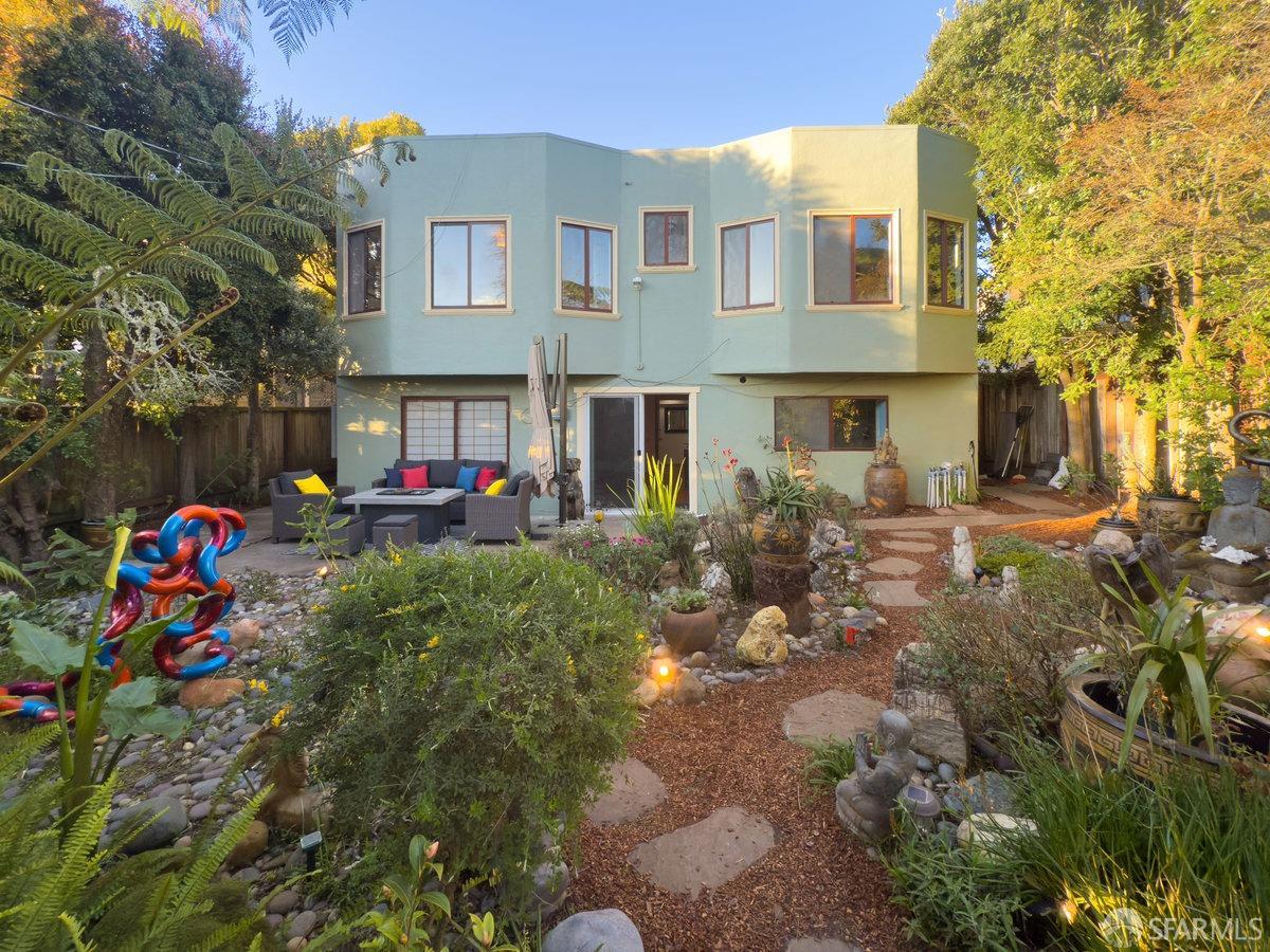 365 Moncada Way