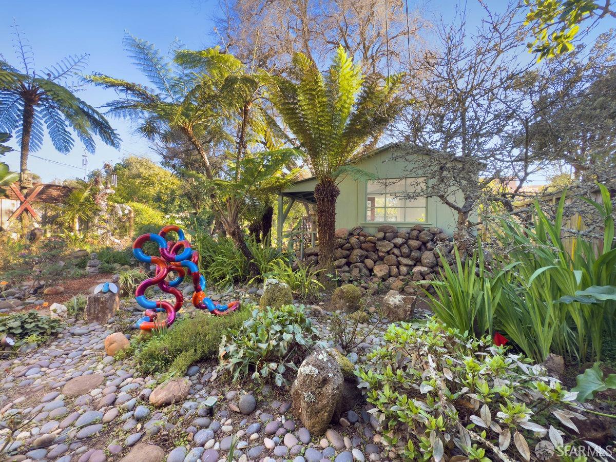 365 Moncada Way