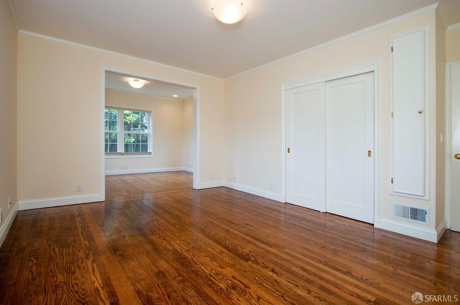 260 Dorantes Avenue