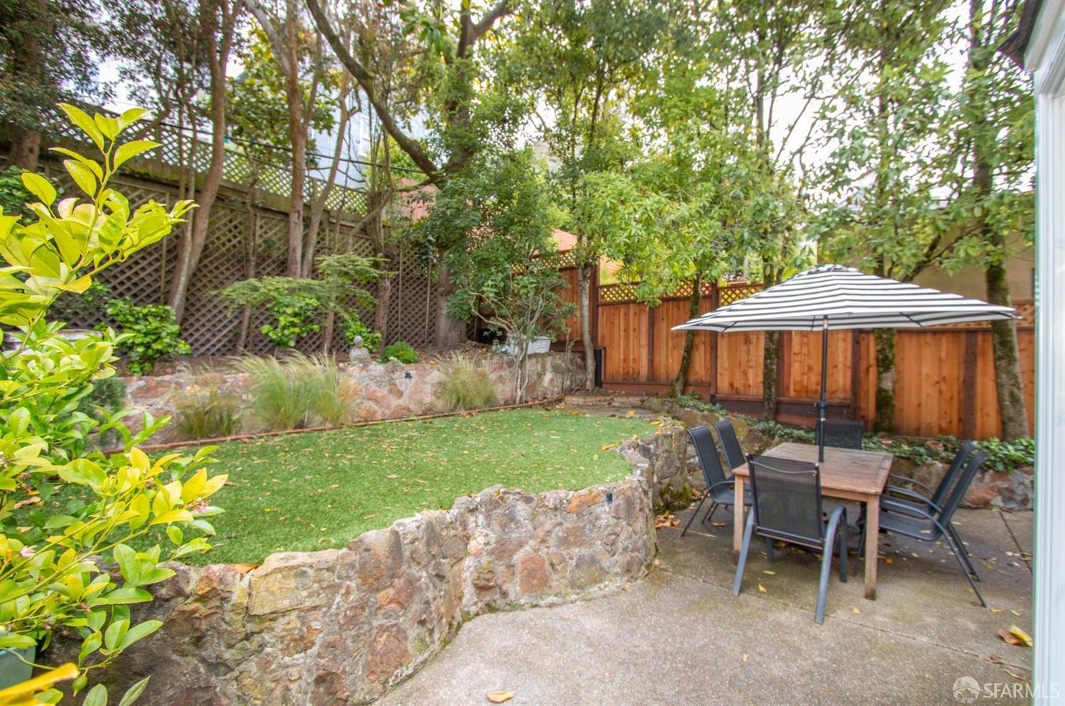260 Dorantes Avenue