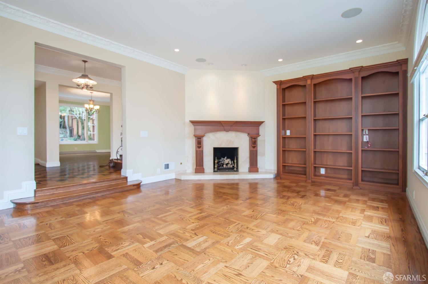 260 Dorantes Avenue
