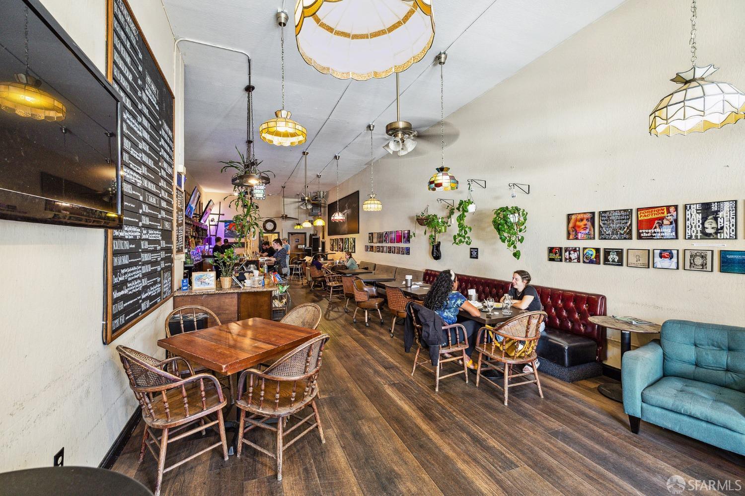 423-433 S Van Ness Avenue