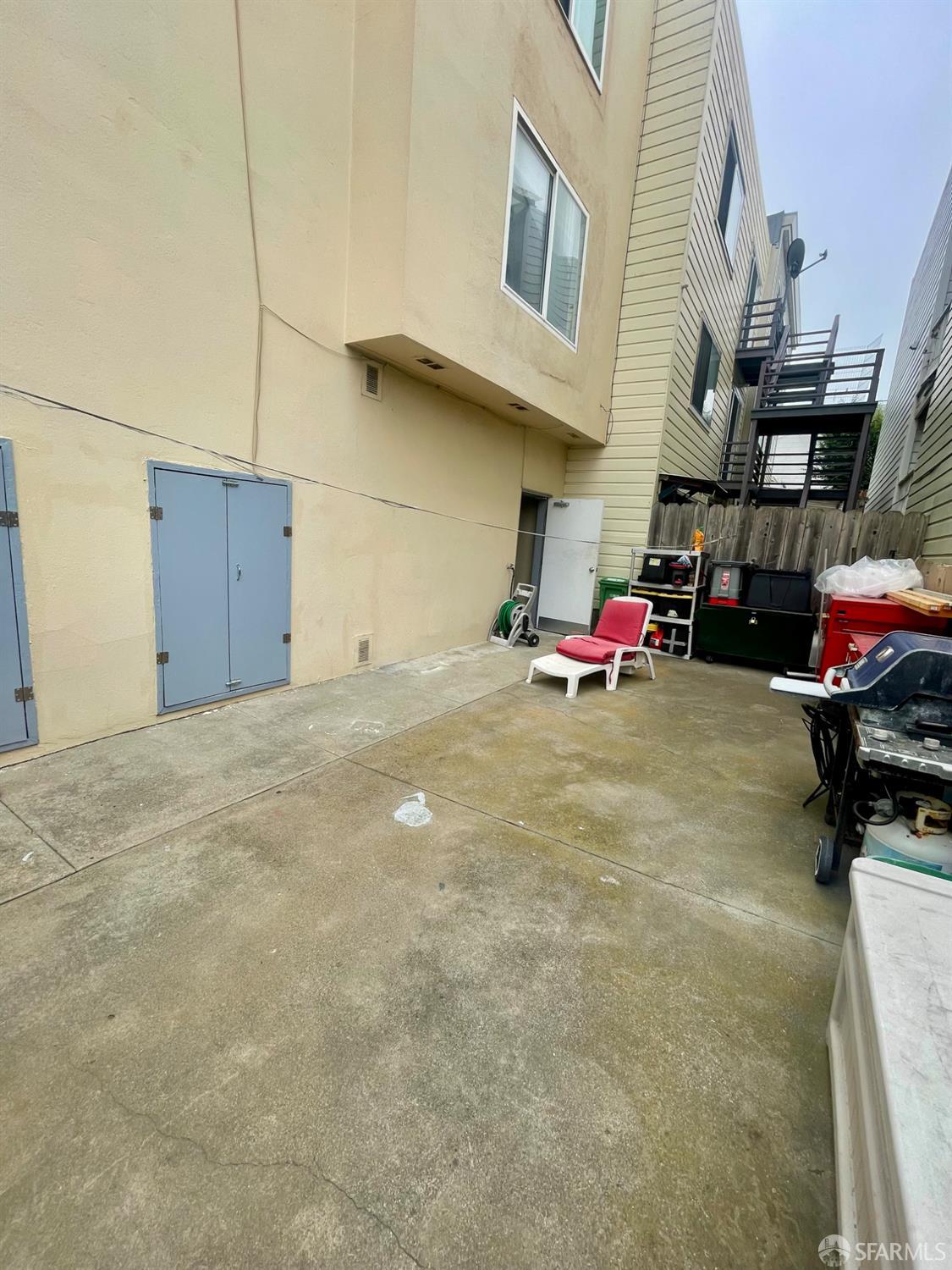 1200 42nd Avenue