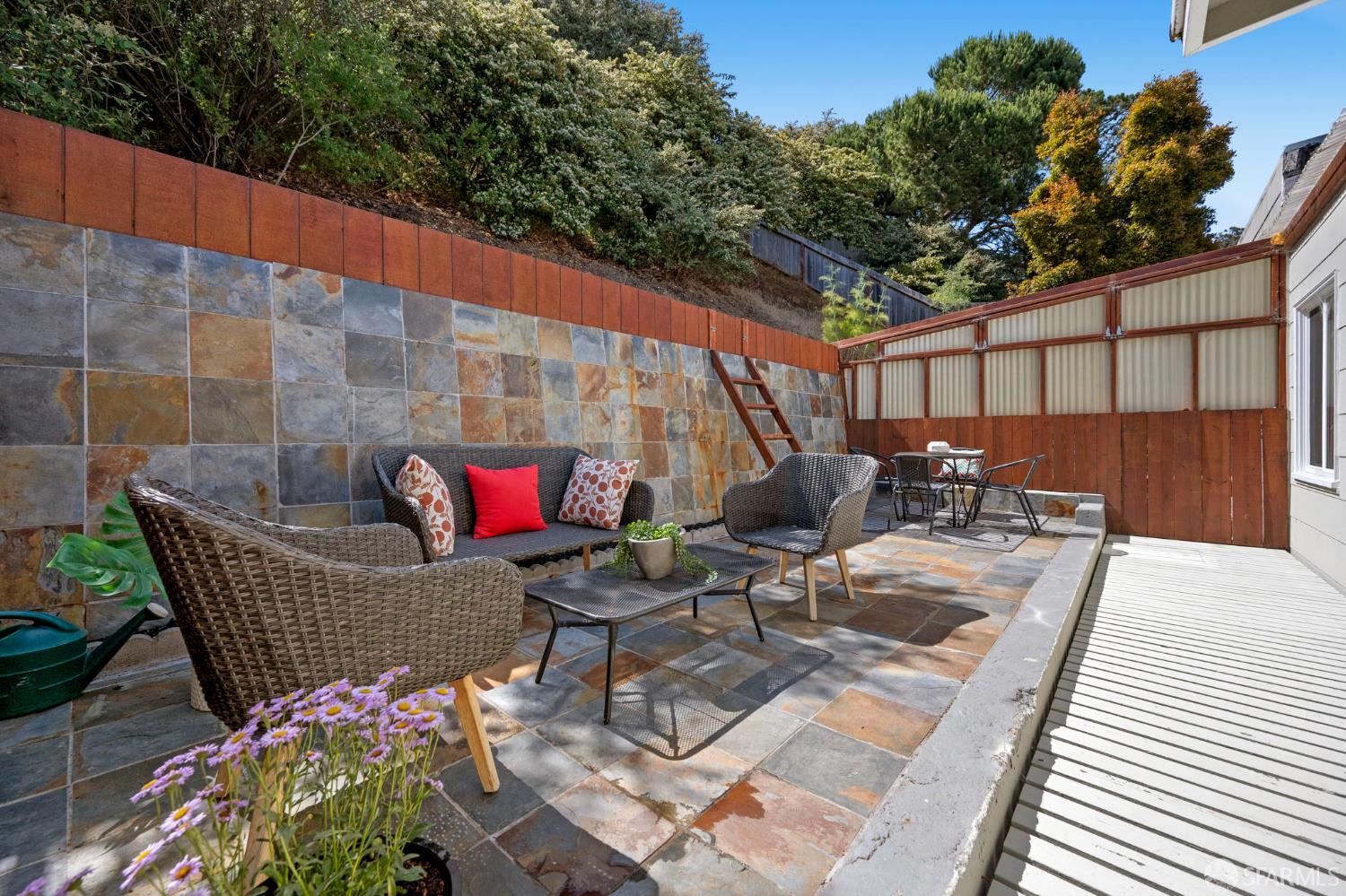 35 Stanford Heights Avenue