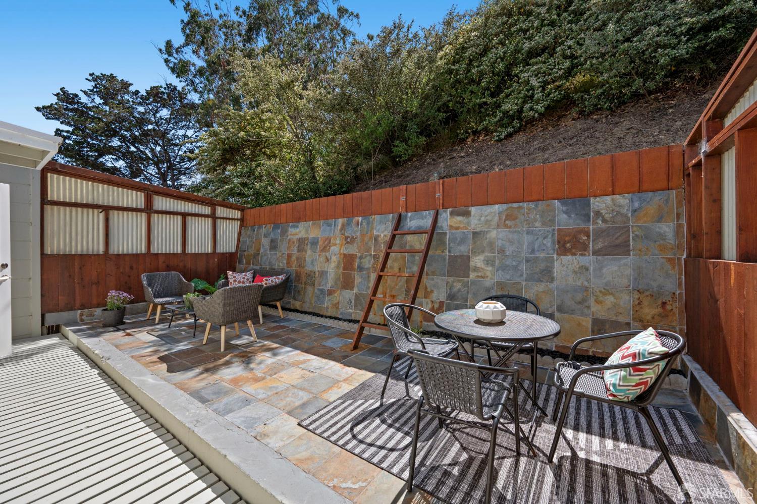 35 Stanford Heights Avenue