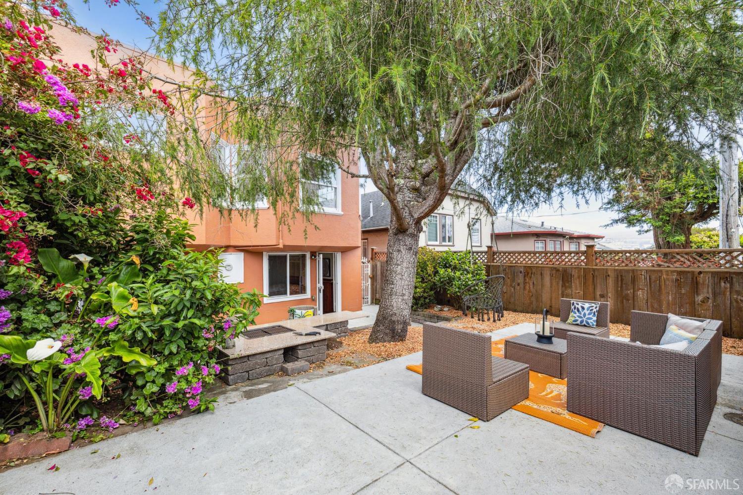 301 Montecito Avenue
