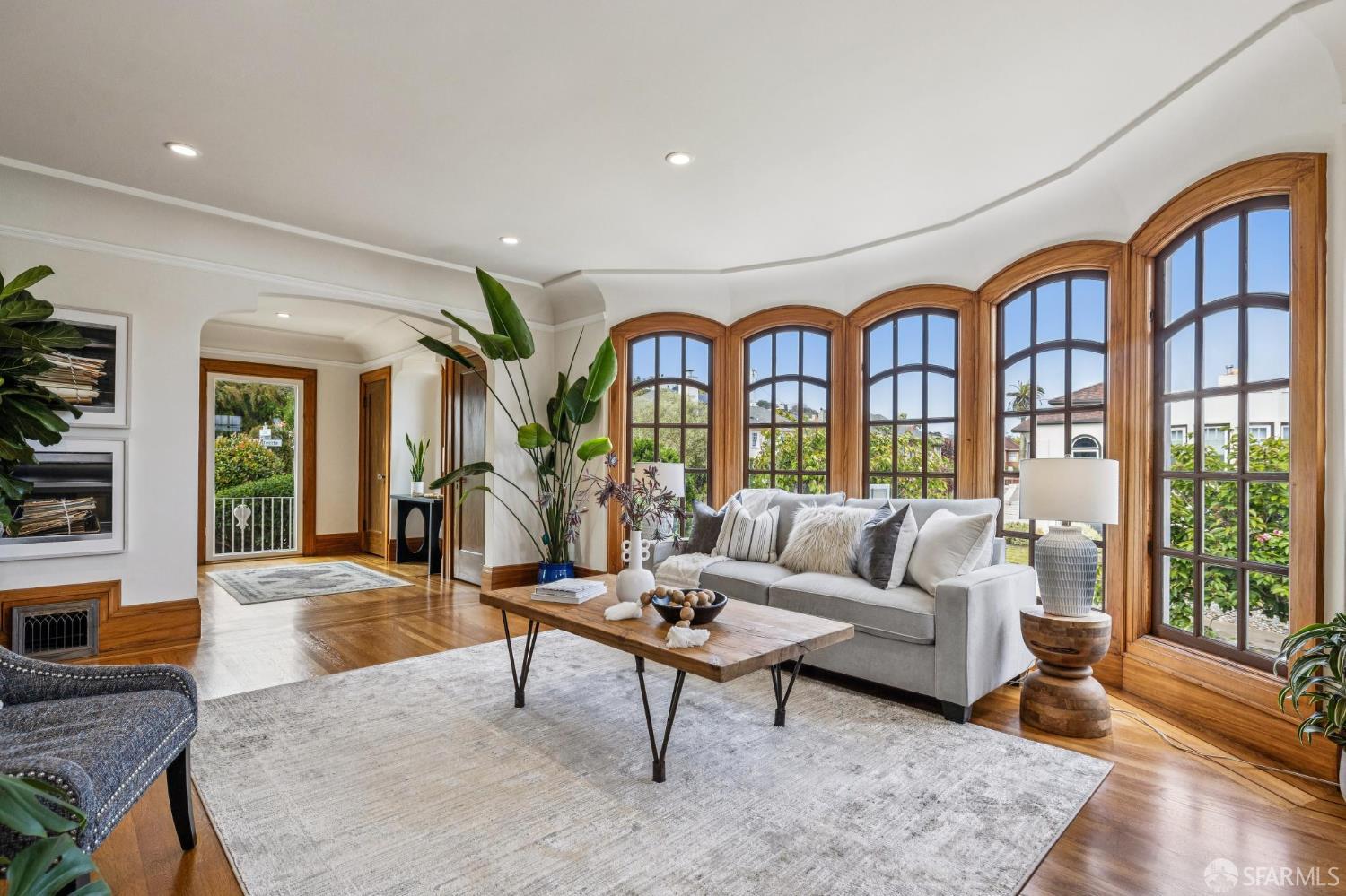 301 Montecito Avenue