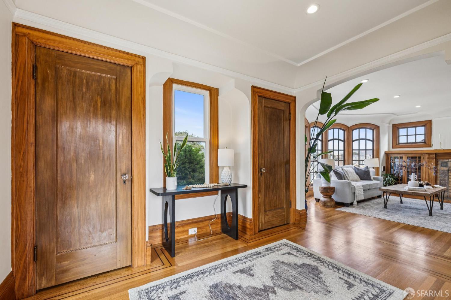 301 Montecito Avenue