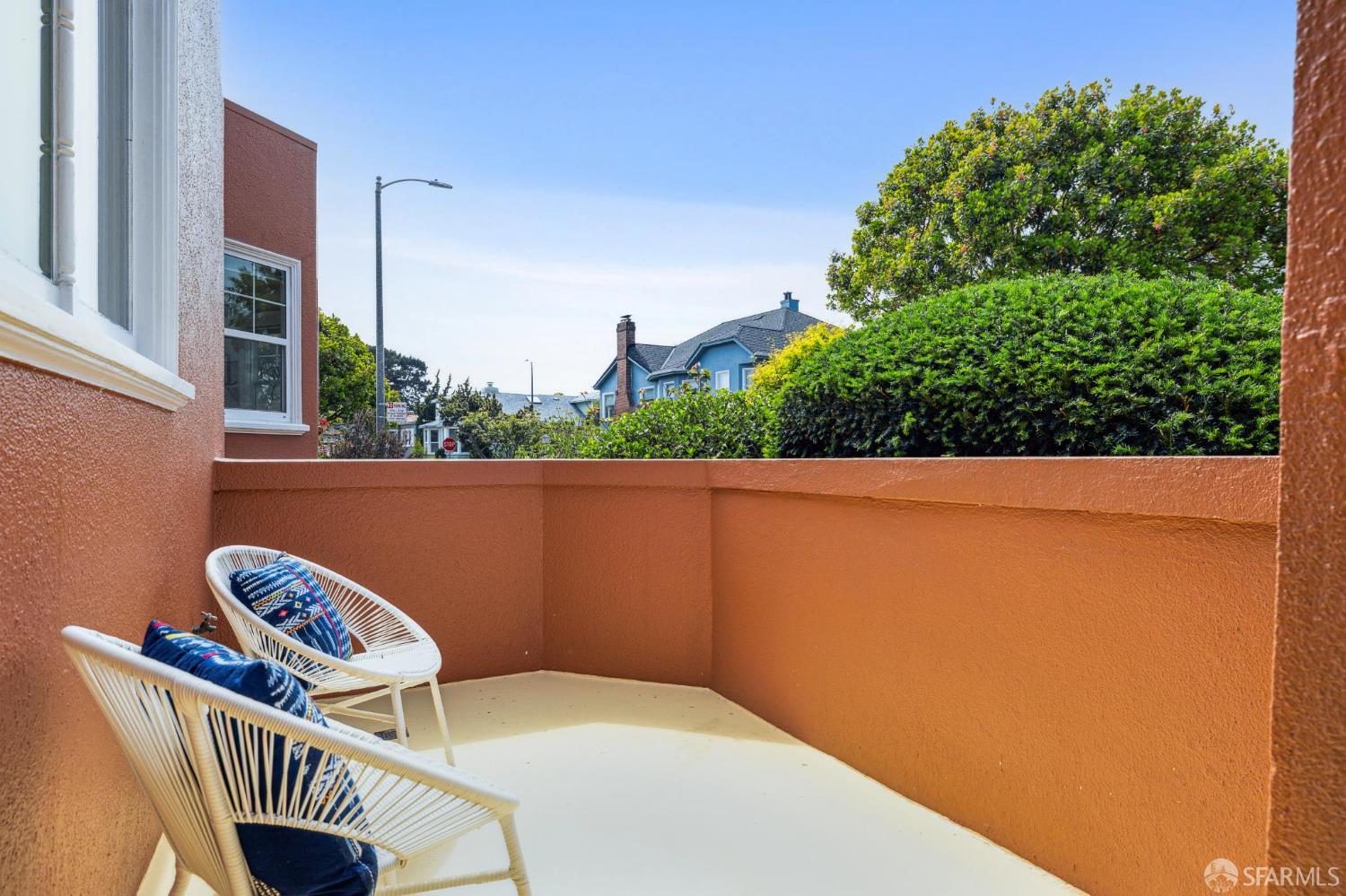 301 Montecito Avenue