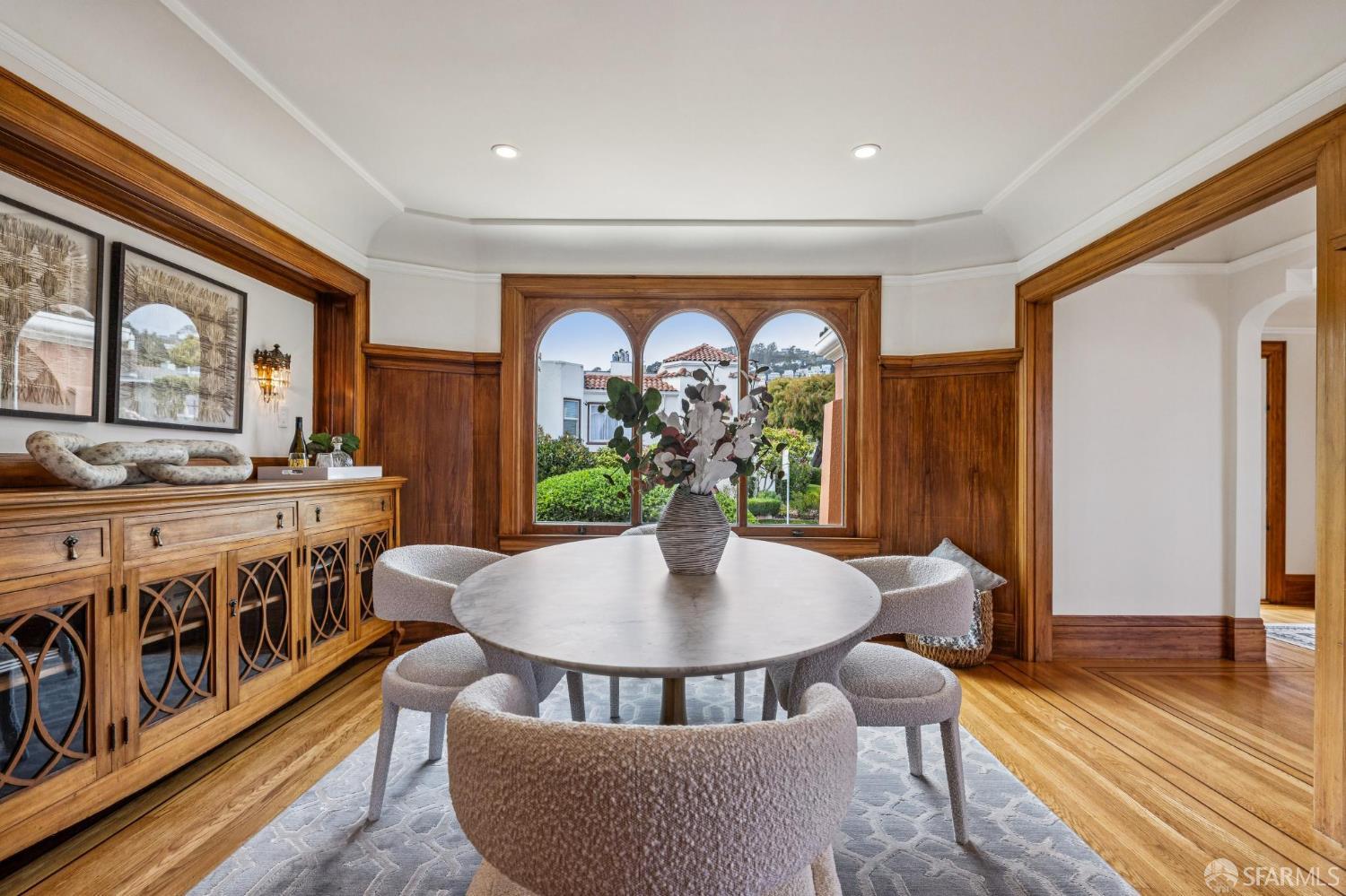 301 Montecito Avenue