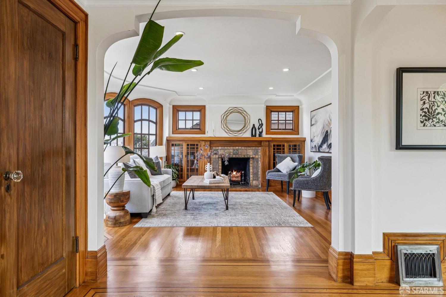 301 Montecito Avenue