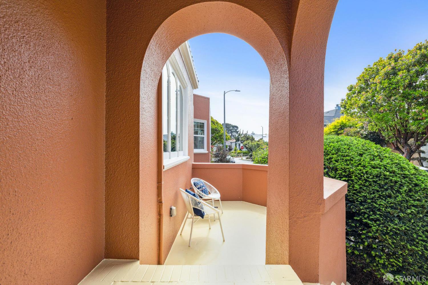 301 Montecito Avenue
