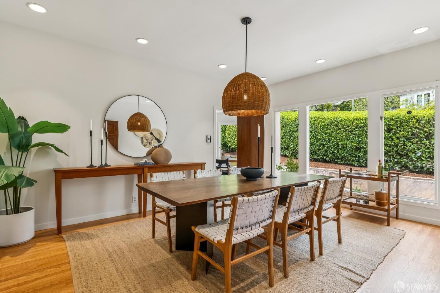 95 Santa Paula Ave