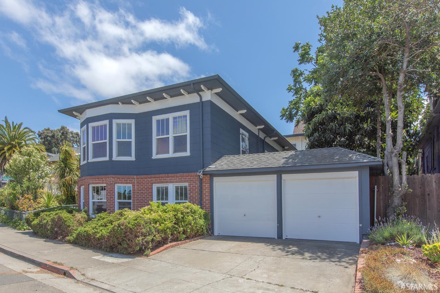 3432 Champion Street
