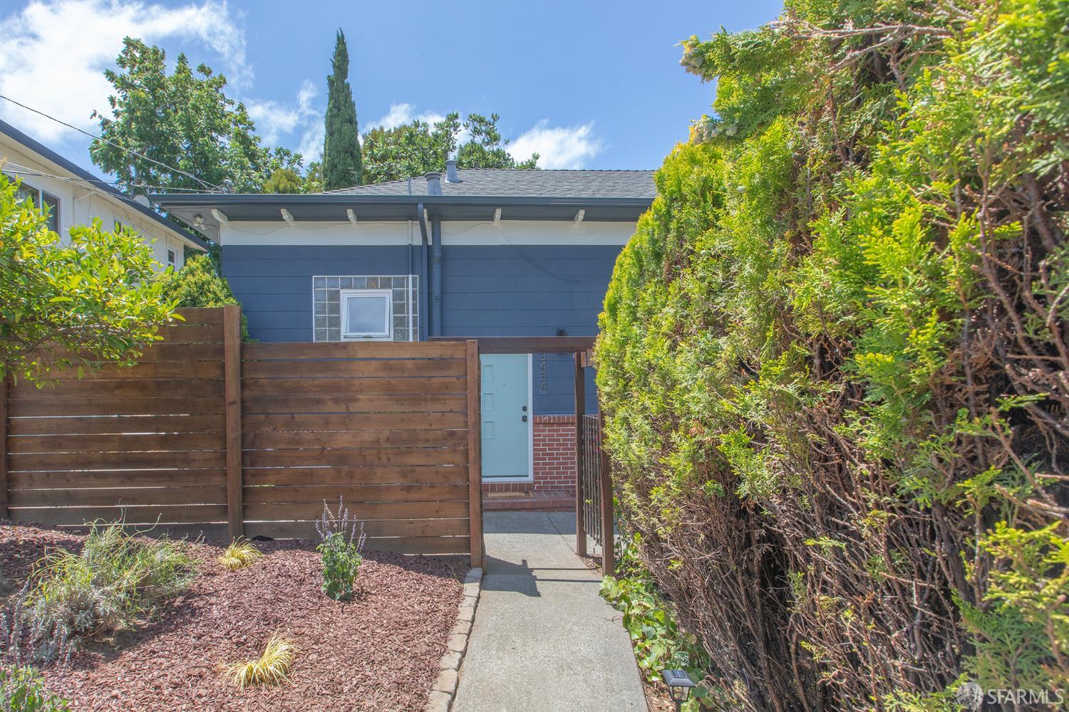 3432 Champion Street