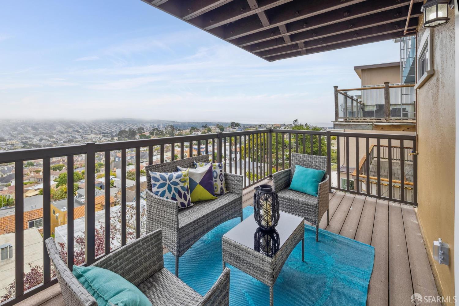 150 Cresta Vista Dr