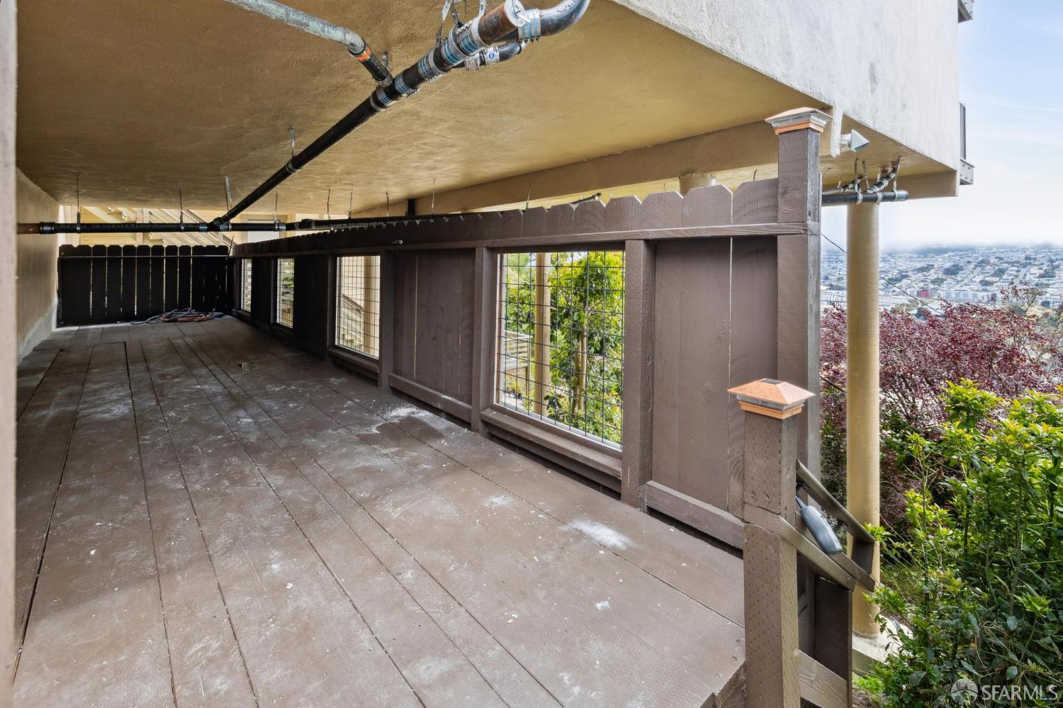 150 Cresta Vista Dr