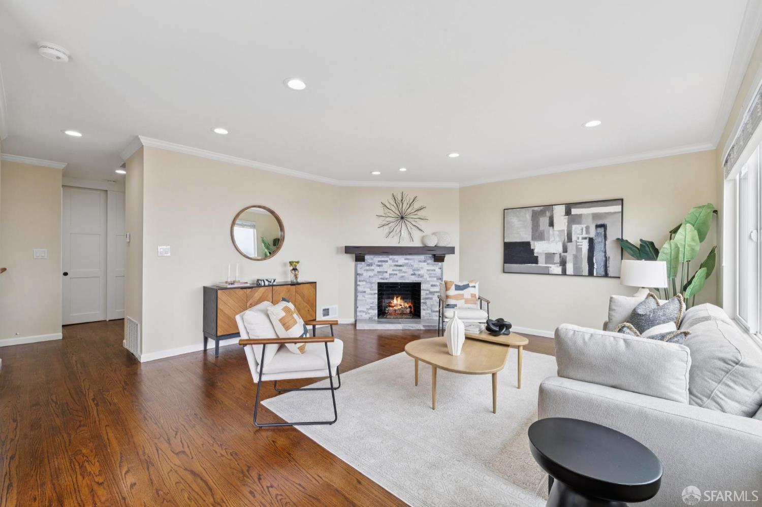 150 Cresta Vista Dr