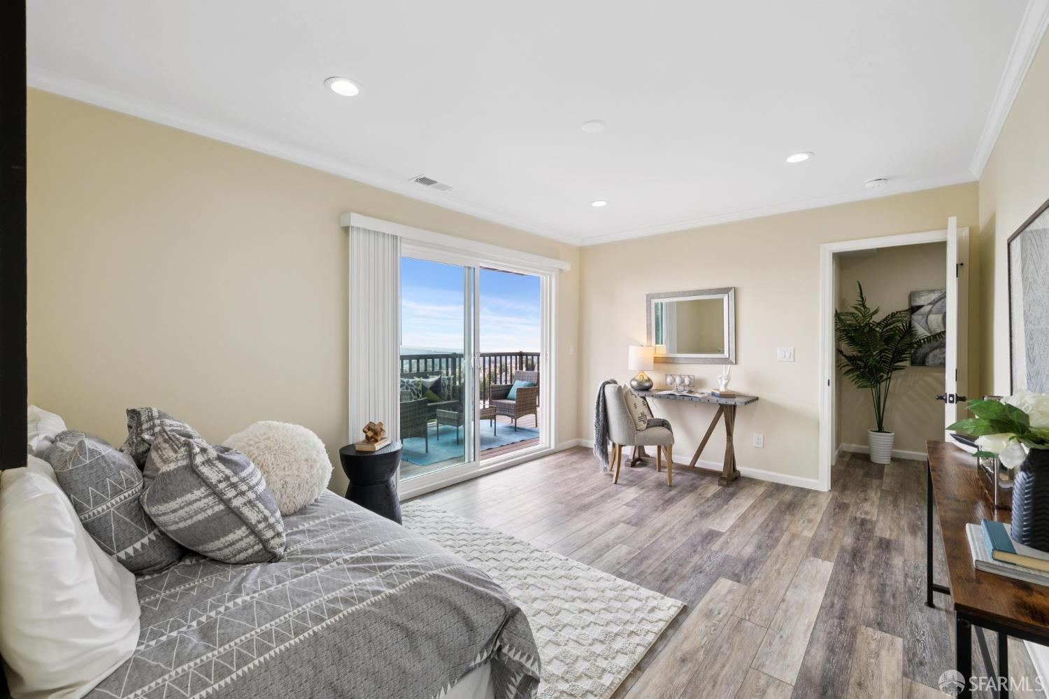 150 Cresta Vista Dr