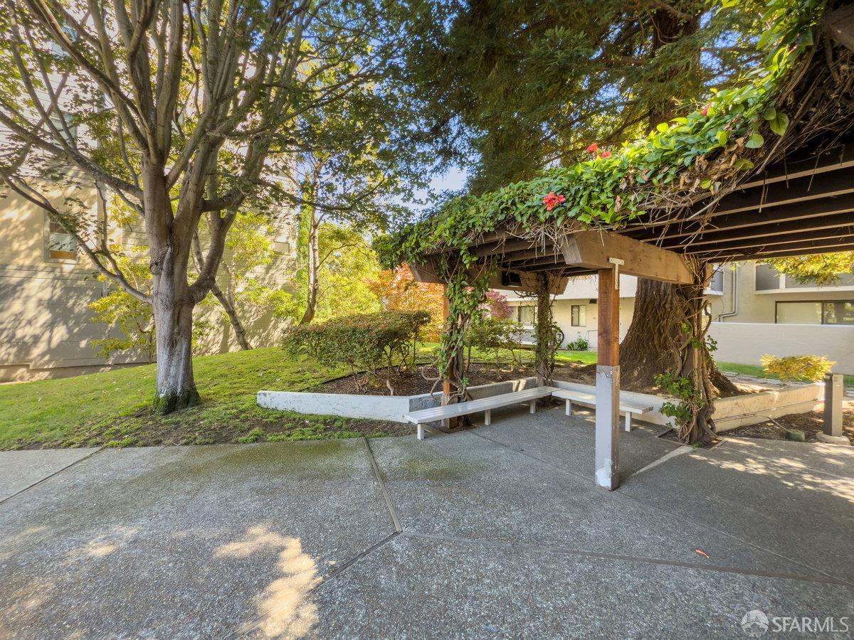 360 Guerrero Street # 414
