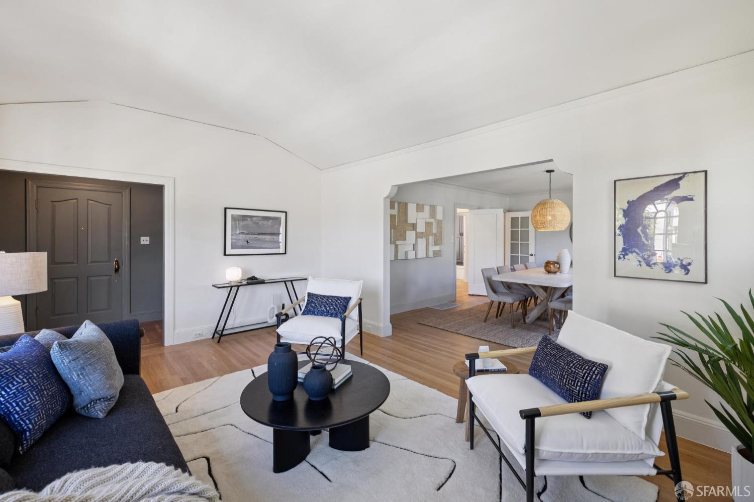 2 Marne Avenue