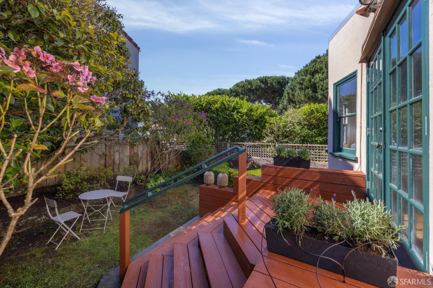 2 Marne Avenue