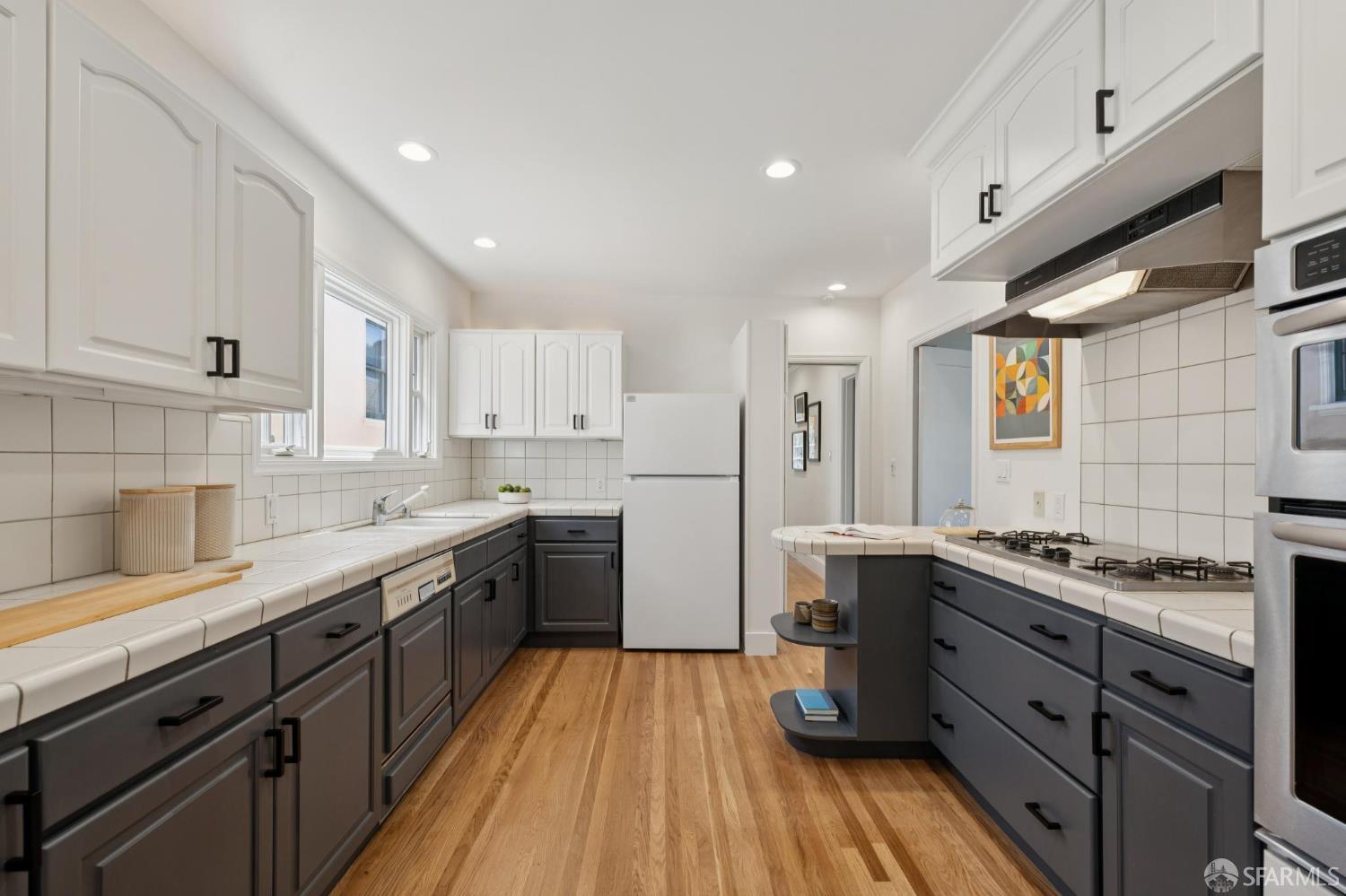 2 Marne Avenue
