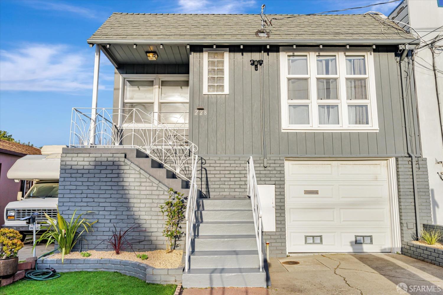 228 Mastick Avenue