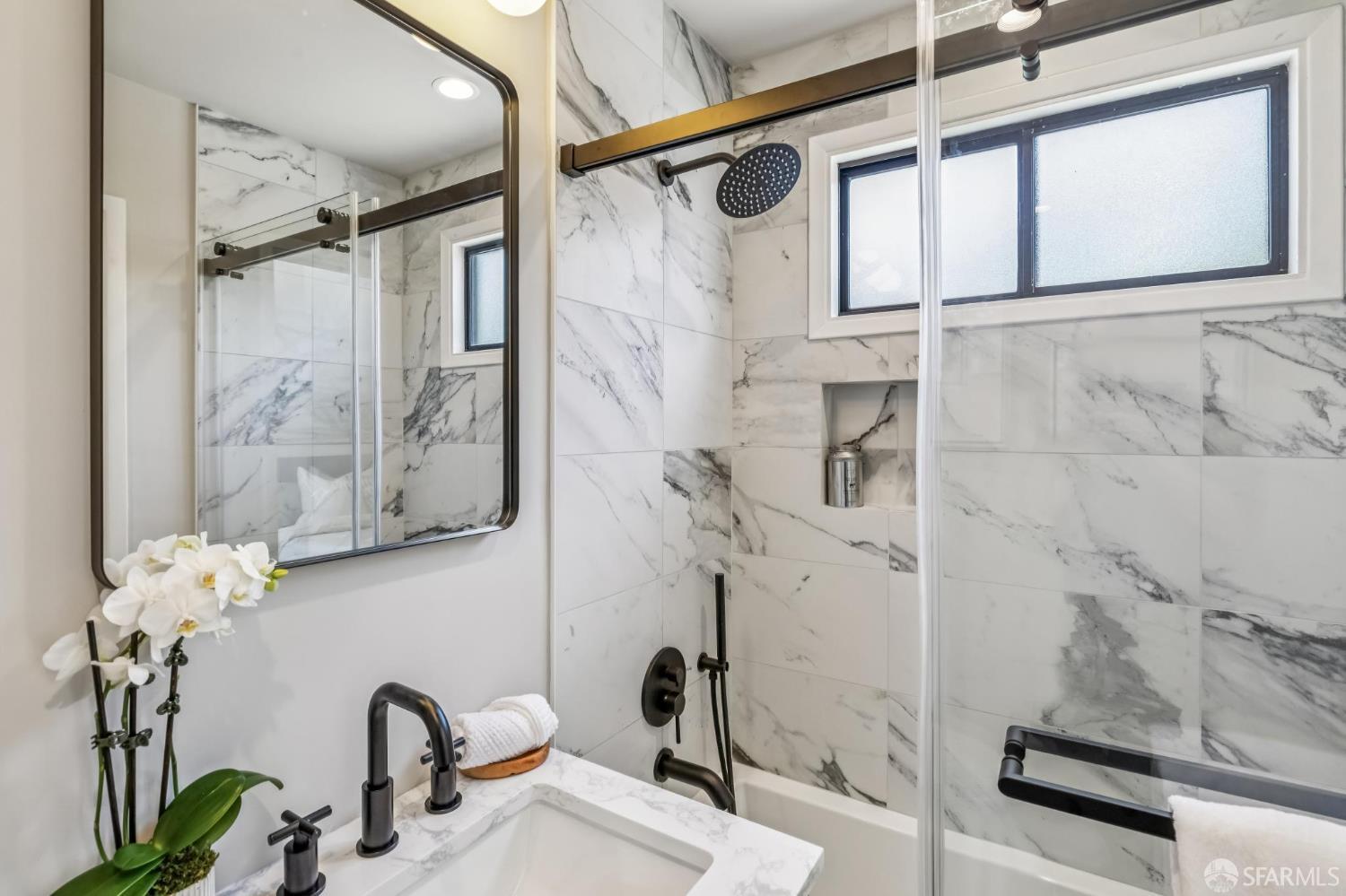 23 Gladeview Way