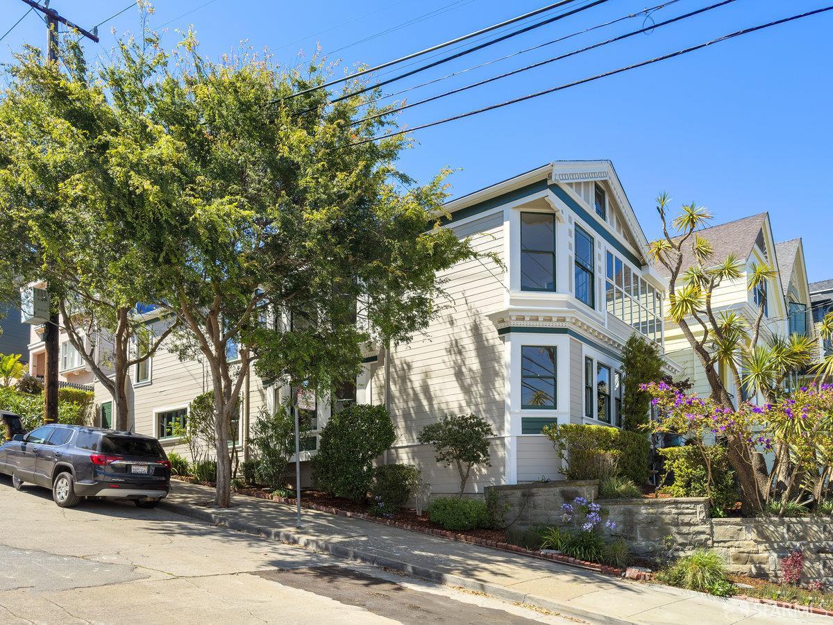 120 Hoffman Avenue