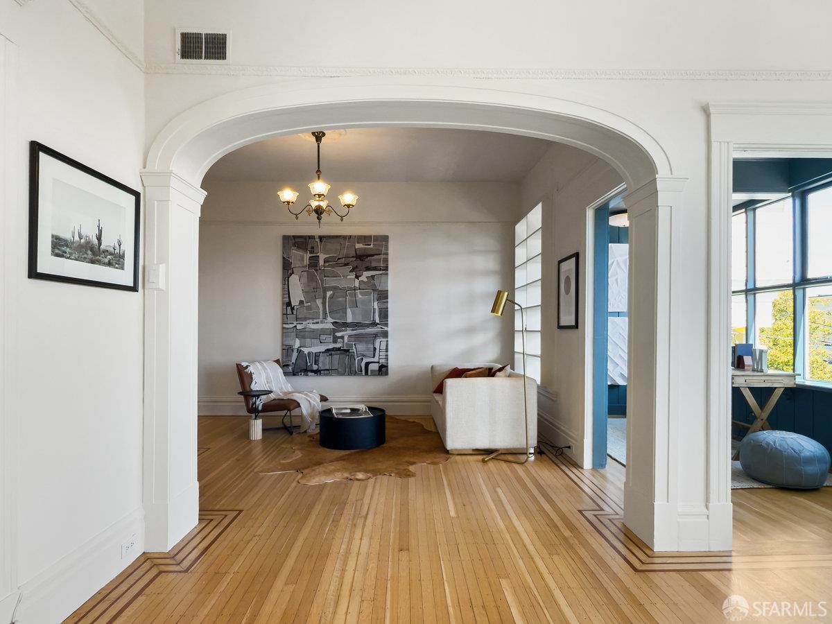 118-120 Hoffman Avenue