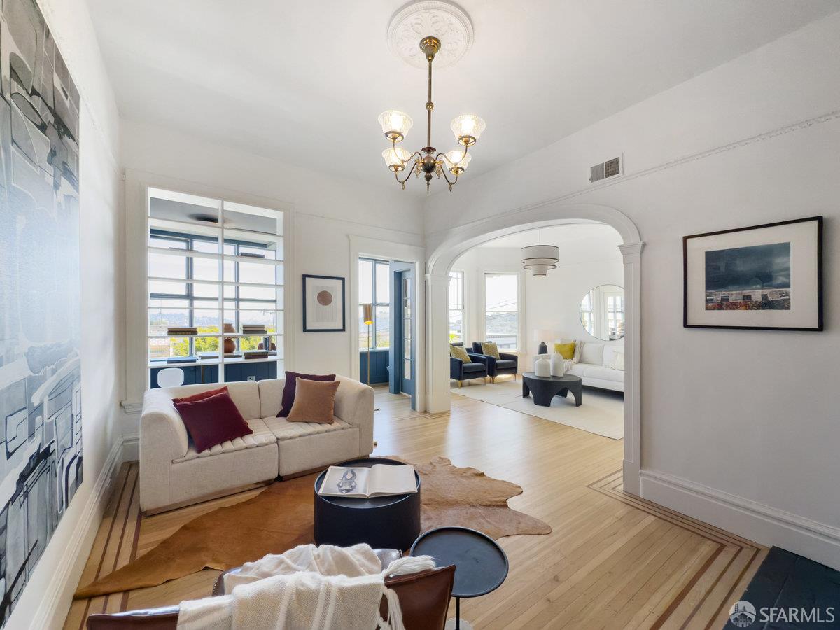 118-120 Hoffman Avenue