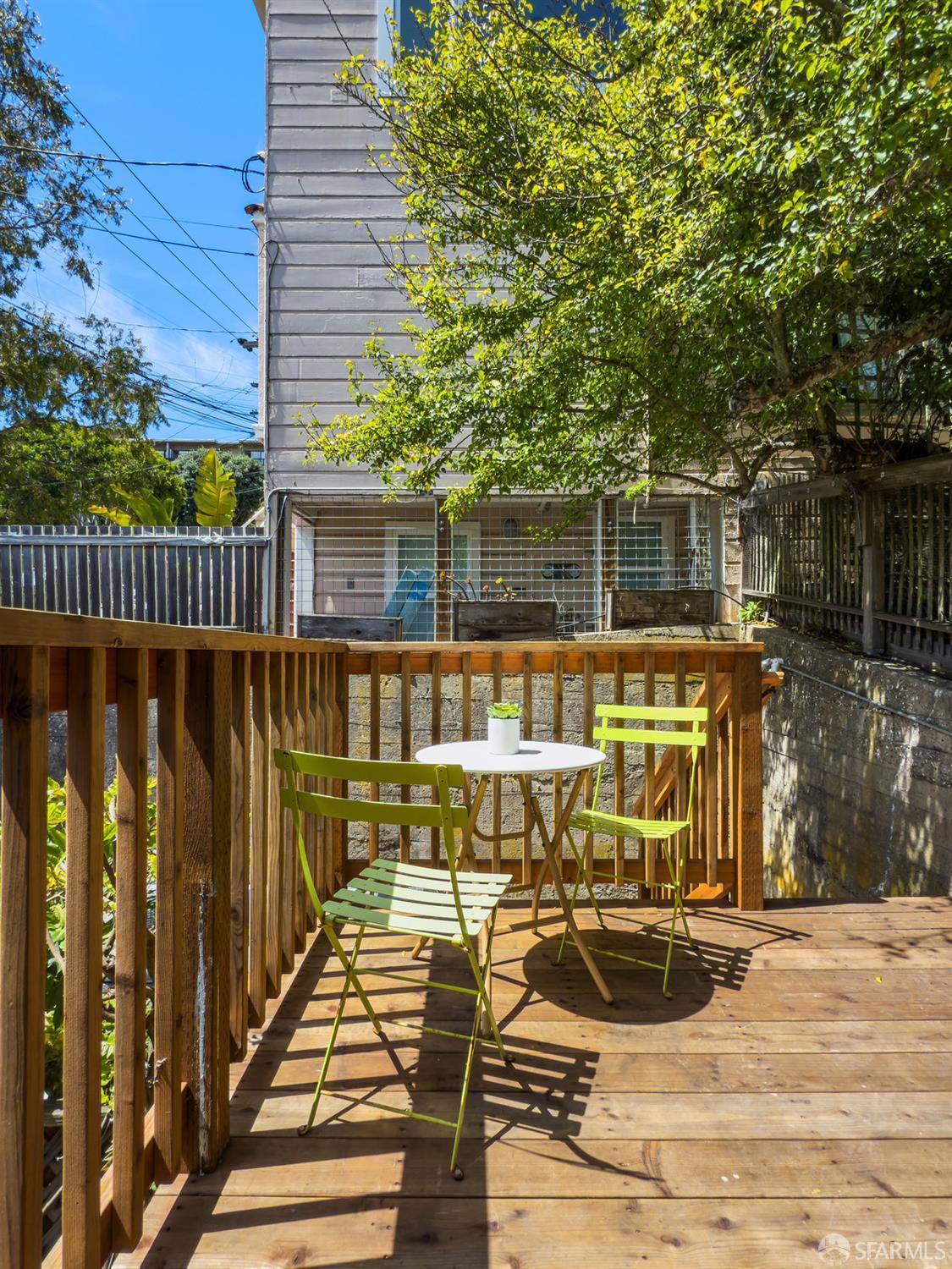 118-120 Hoffman Avenue