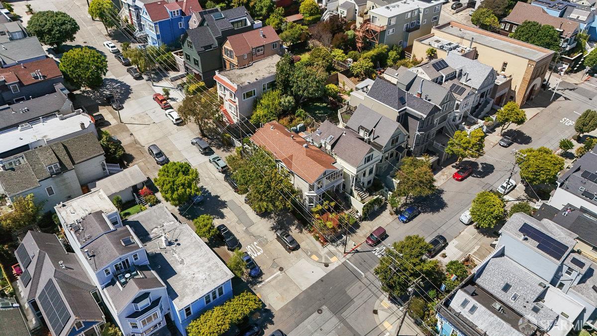 118-120 Hoffman Avenue