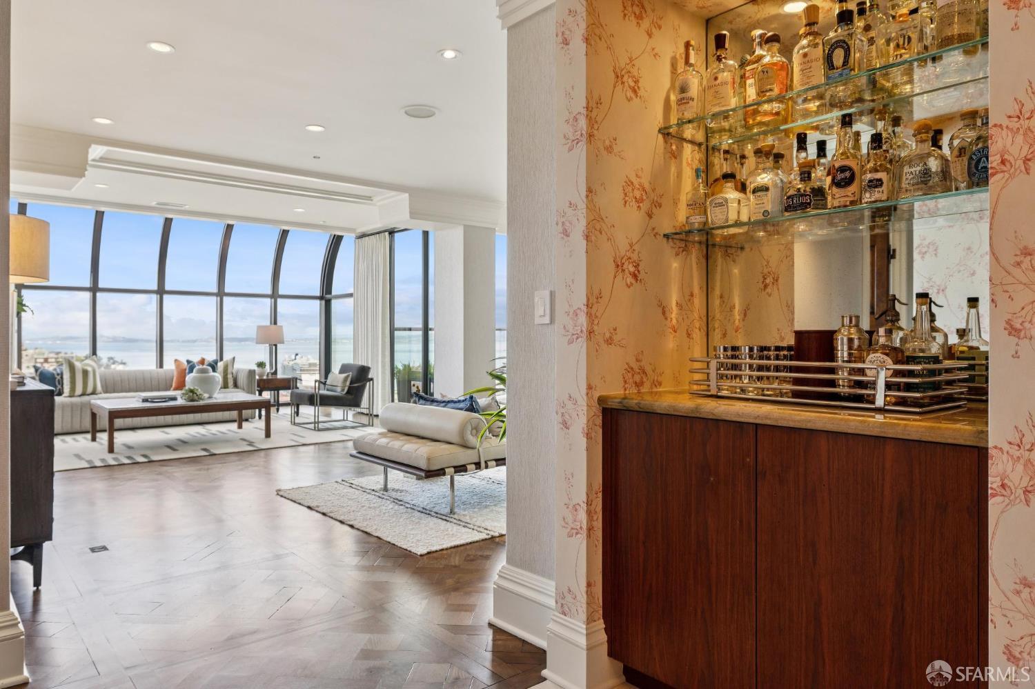 611 Washington Street # 2402