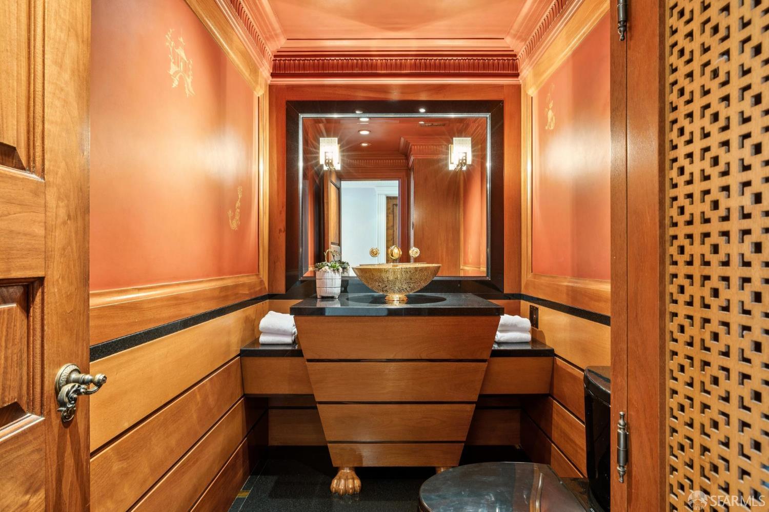 611 Washington Street # 2402