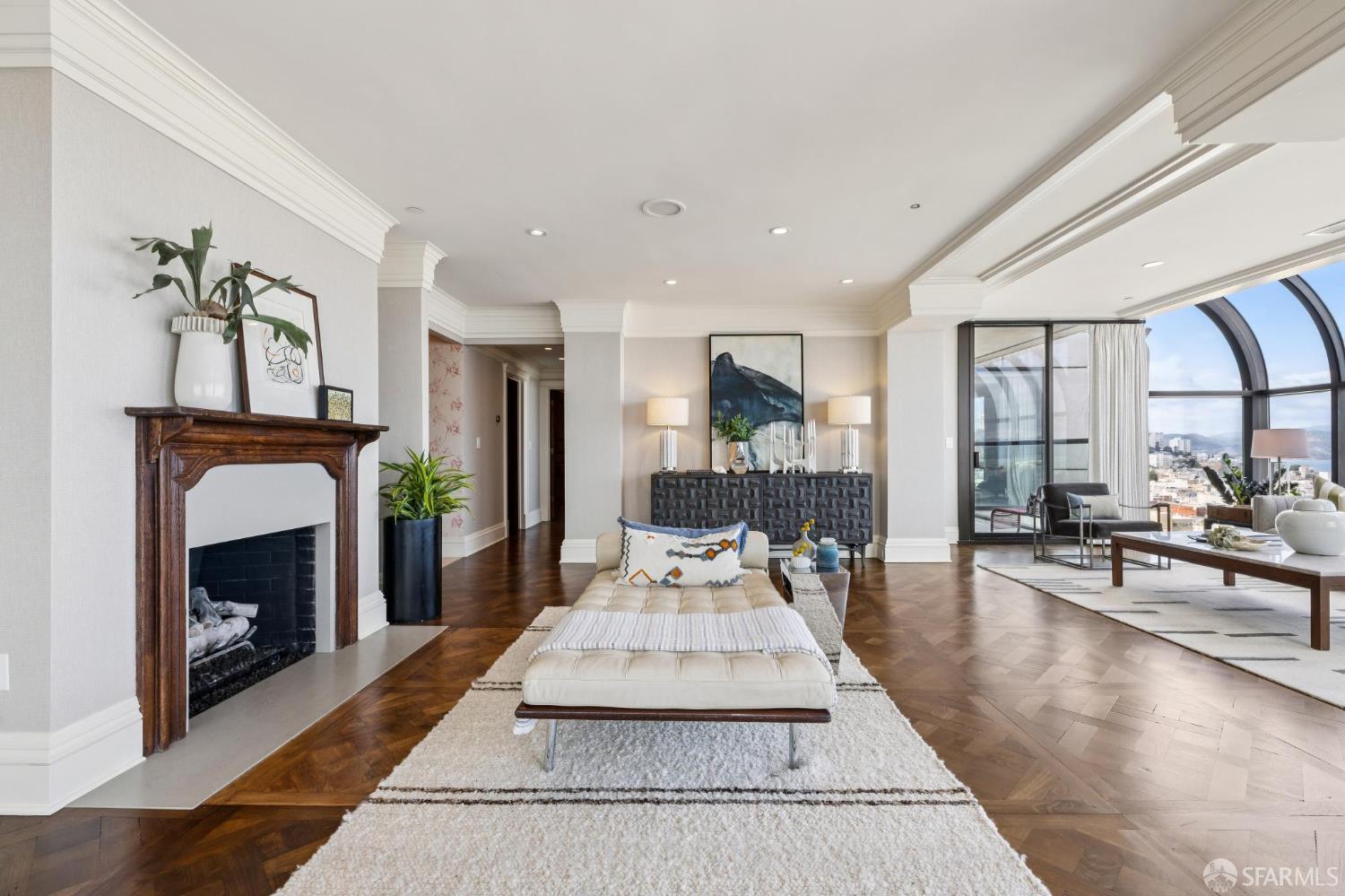 611 Washington Street # 2402