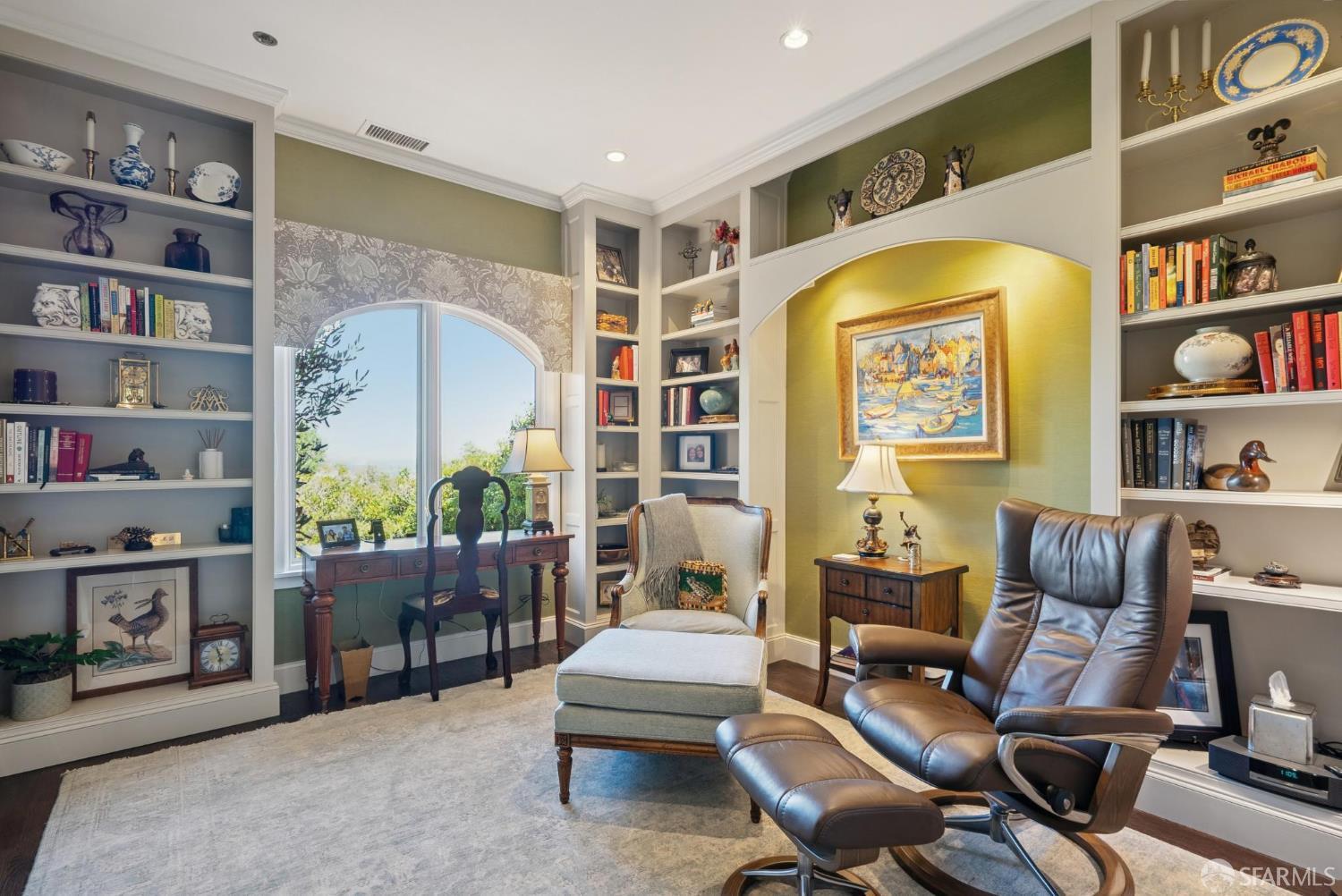 165 Francisco Street # 11