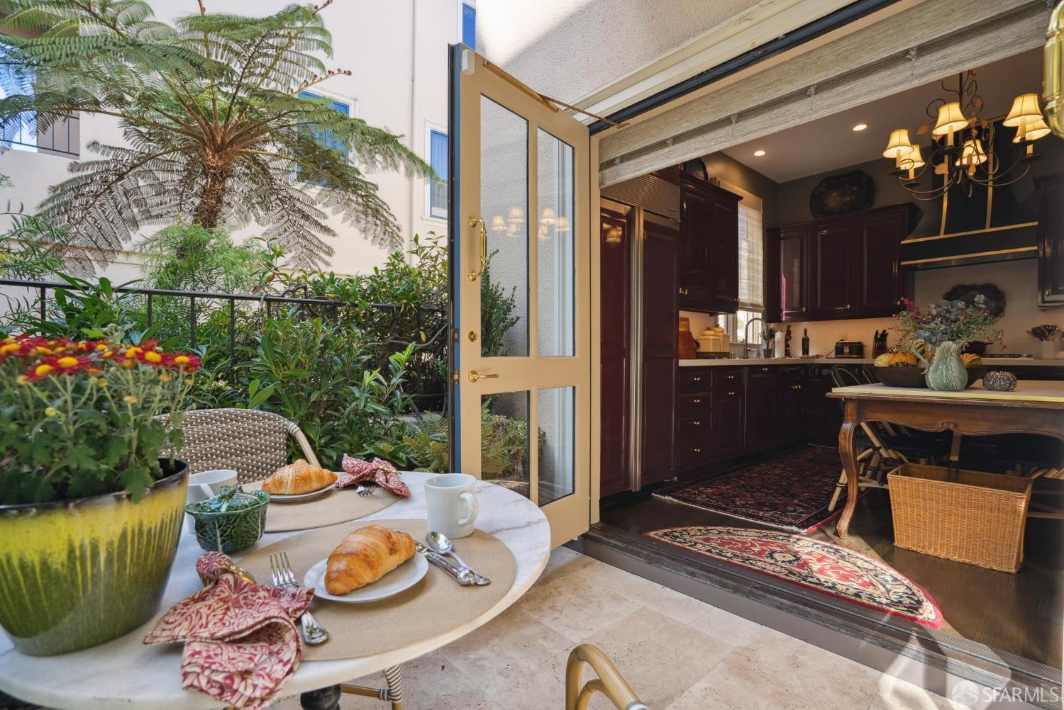 165 Francisco Street # 11