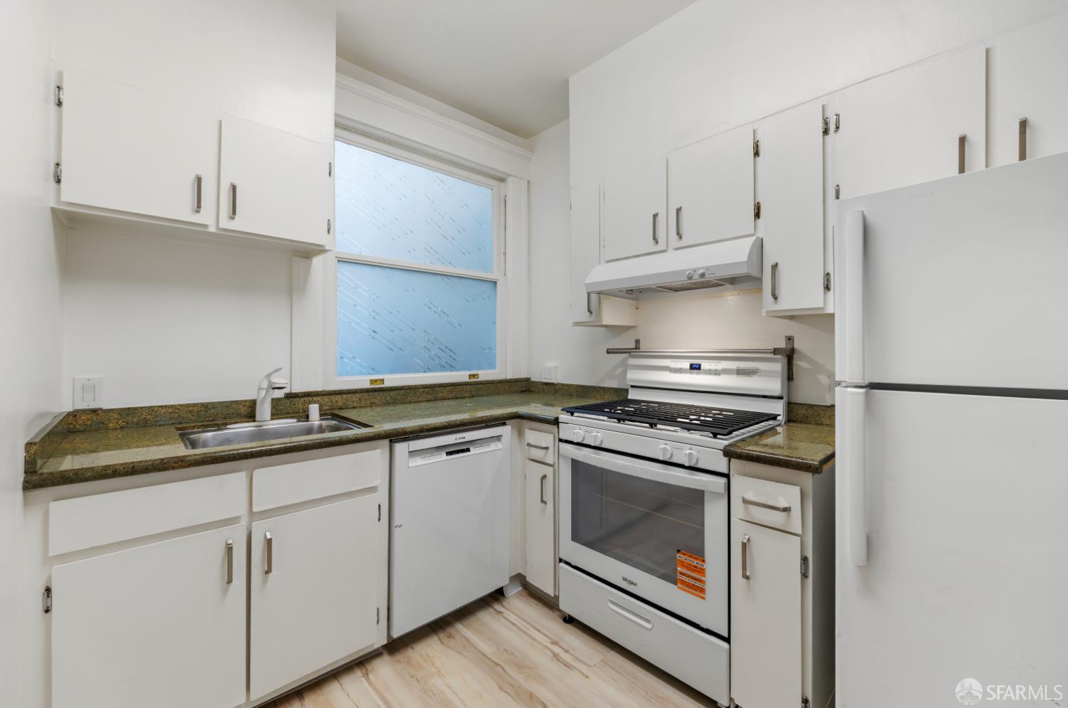 1272-1276 Sacramento Street