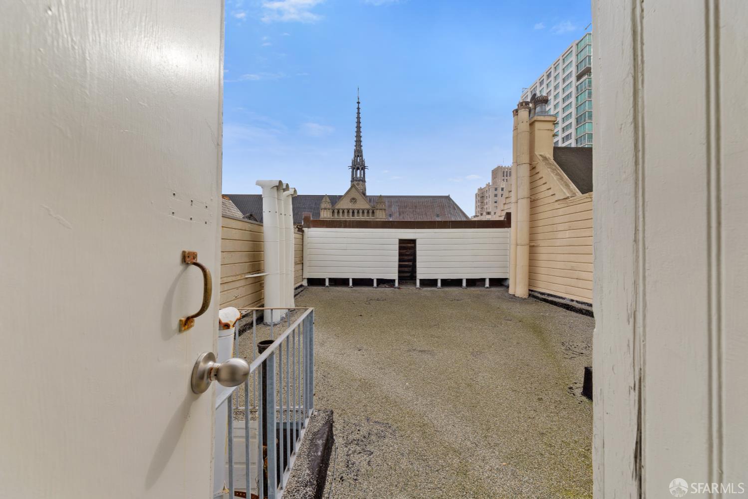 1272-1276 Sacramento Street