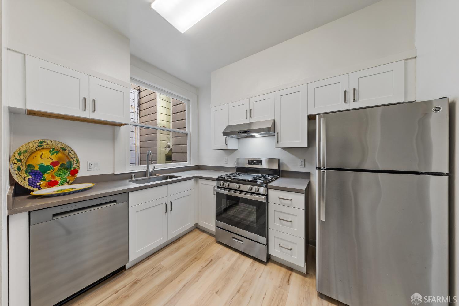 1272-1276 Sacramento Street