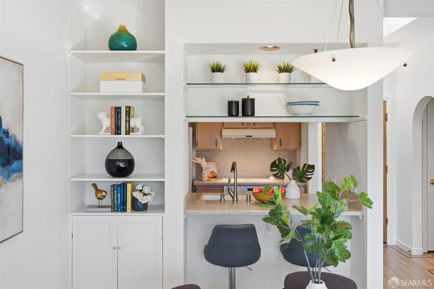 1960 Hayes Street # 8