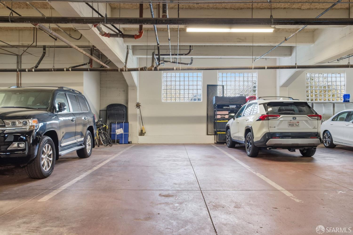 1960 Hayes Street # 8