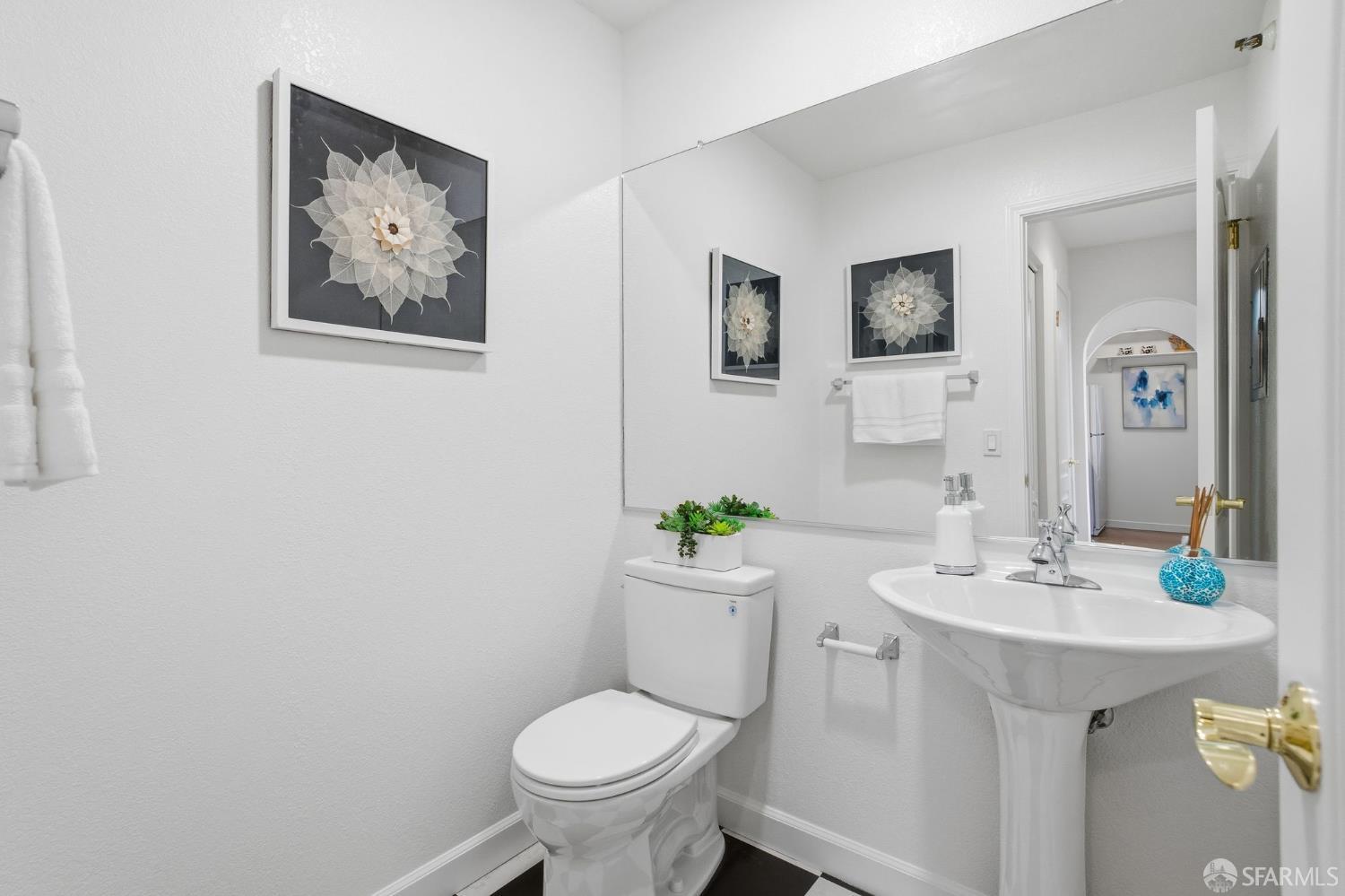 1960 Hayes Street # 8