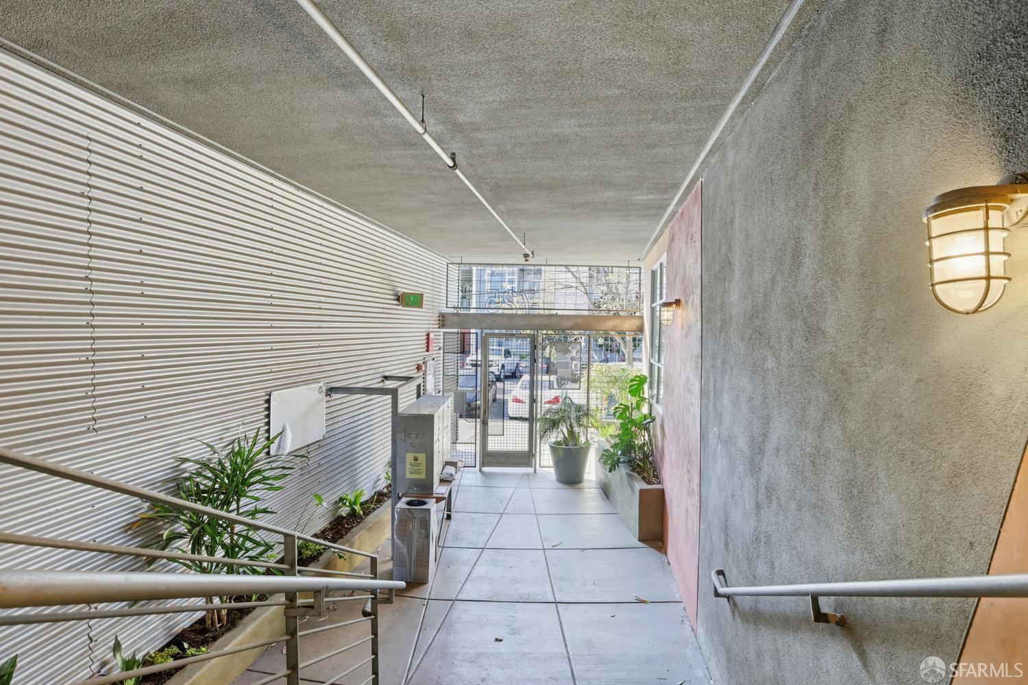 725 Florida Street # 4