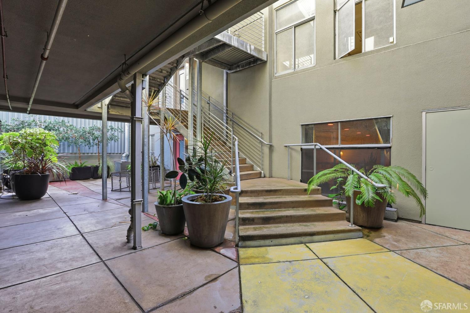 725 Florida Street # 4