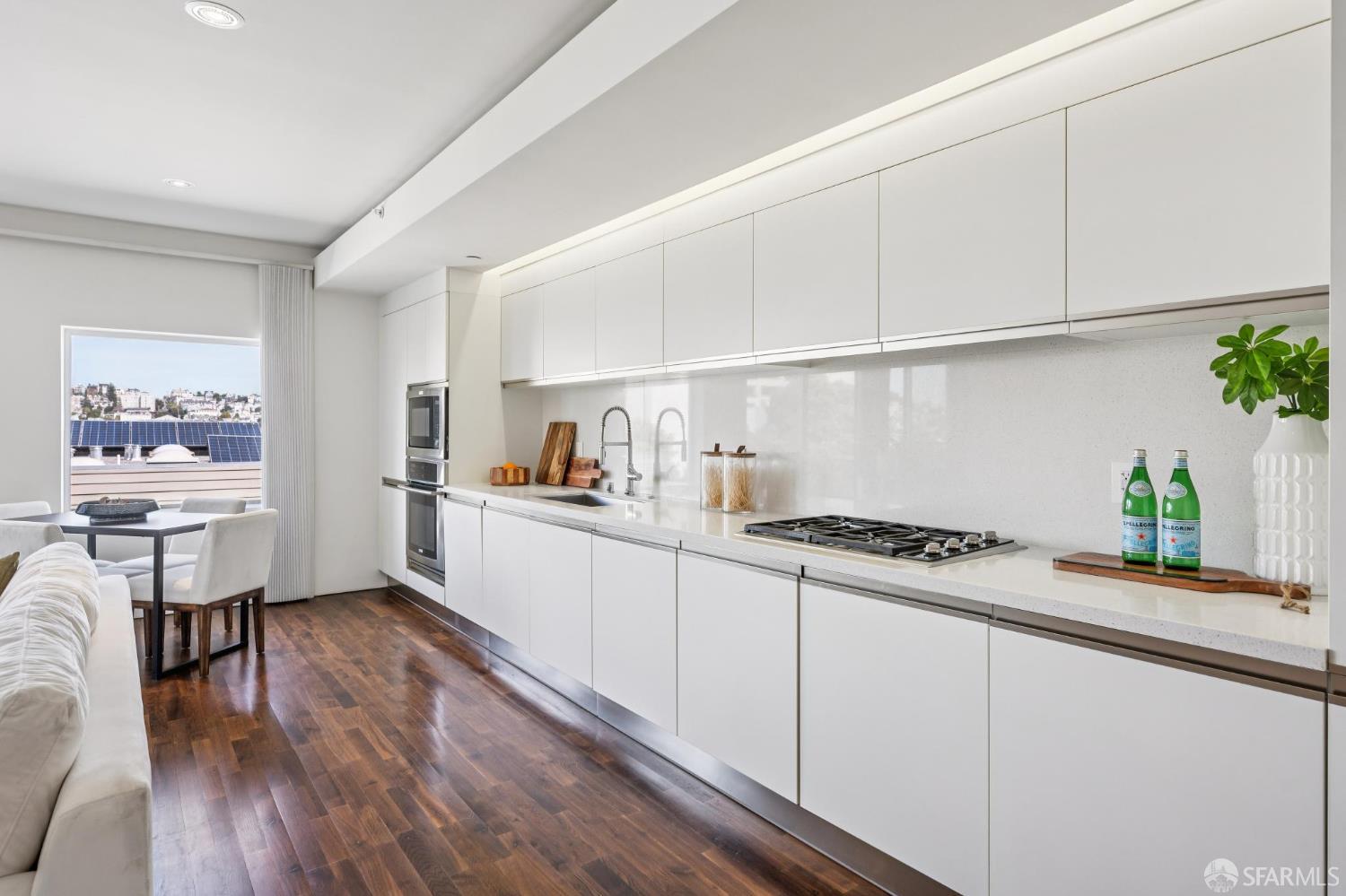 2020 Ellis Street # 402