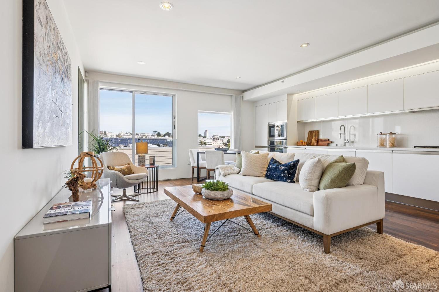 2020 Ellis Street # 402