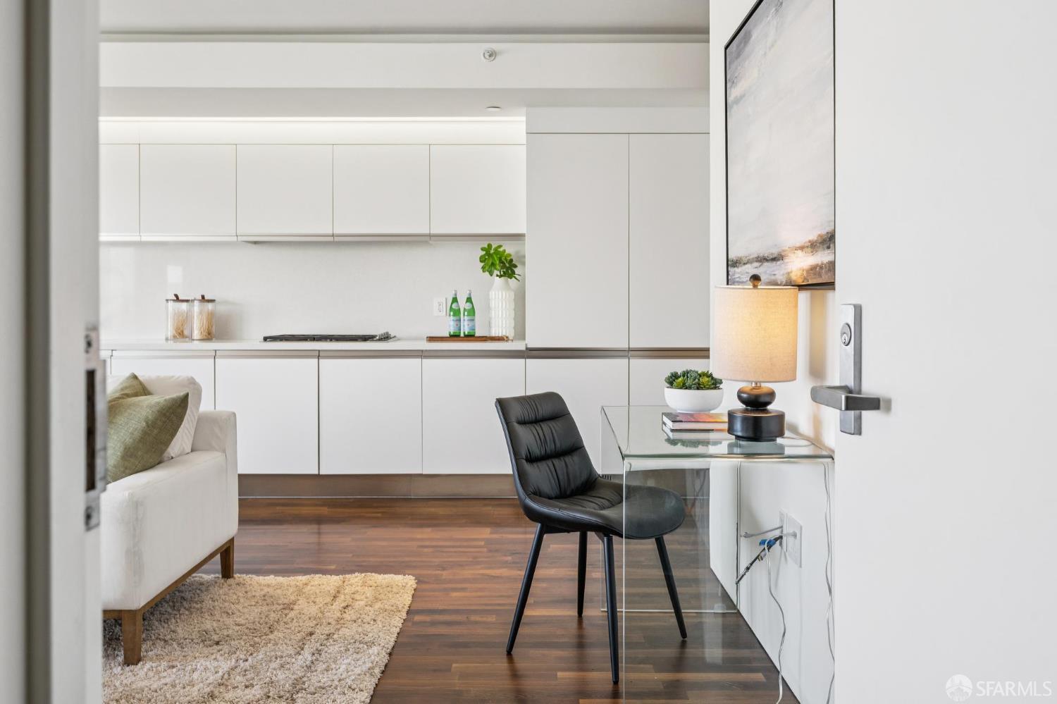 2020 Ellis Street # 402